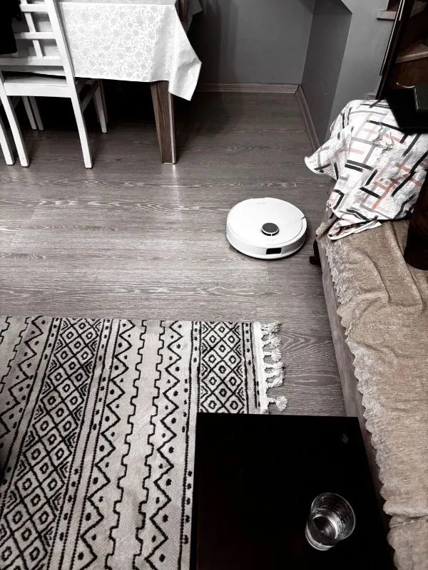 Roborock Q8 Max Pro Plus Akıllı Robot Süpürge Beyaz