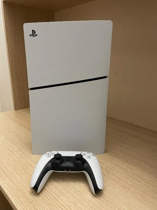 SONY Ps5 Slim Digital 825 GB CFI-2116 Avrupa Sürüm Ithalatçı Garantili