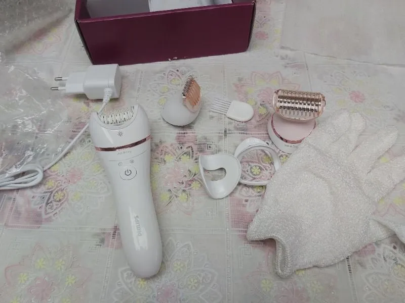 Philips BRE720/05 Epilatör (Yüz+Koltuk alti+Bikini Bölgesi+Bacak)Islak-Kuru,Işıklı,Kablosuz