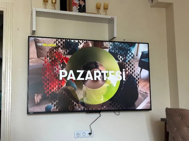 Toshiba 65QV2363DT 65” 164 Ekran Uydu Alıcılı 4K Ultra HD Vidaa Smart QLED TV