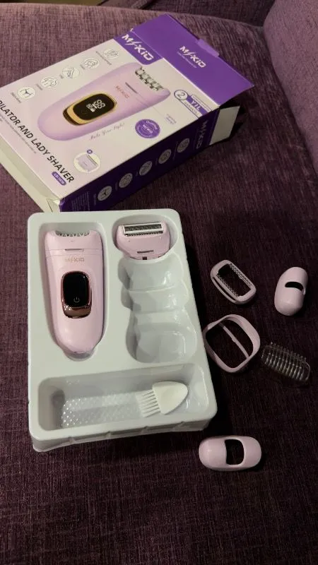 Mkio 7 Parça Şarjlı Işıklı Epilatör, LED Ekranlı Epilasyon Cihazı, 2 Kademe Hız Ayarı, 60 Dakika Kullanım, Yüz-KoltukAltı-BikiniBölgesi-Bacak Islak-Kuru Kullanım, Kadın Tıraş Cihazı