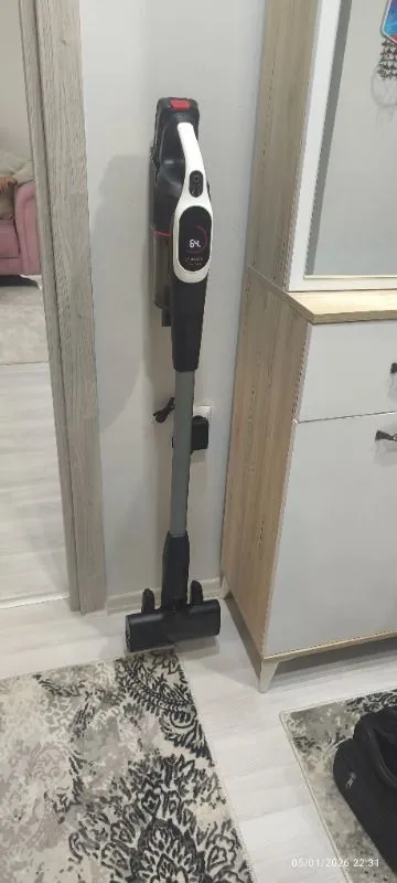 Bosch Unlimited 9 Beyaz Şarjlı Süpürge Toz Torbasız ve Güçlü Emiş Teknolojisi ile Emiş Gücü Ayarı