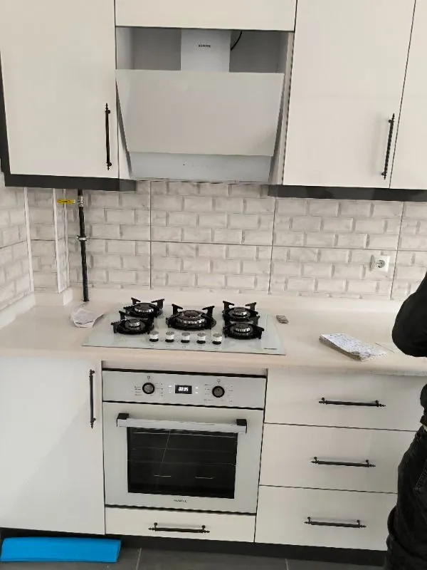 Kumtel Digital 8 Programlı Dokunmatik 5 Gözlü Beyaz Cam Ankastre Set
