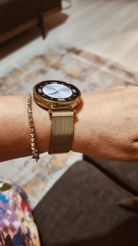 HUAWEI Watch GT4 41mm – Su Geçirmez Tasarım, Adımsayar ve Uyku Takibi ile Günlük Kullanıma Uygun