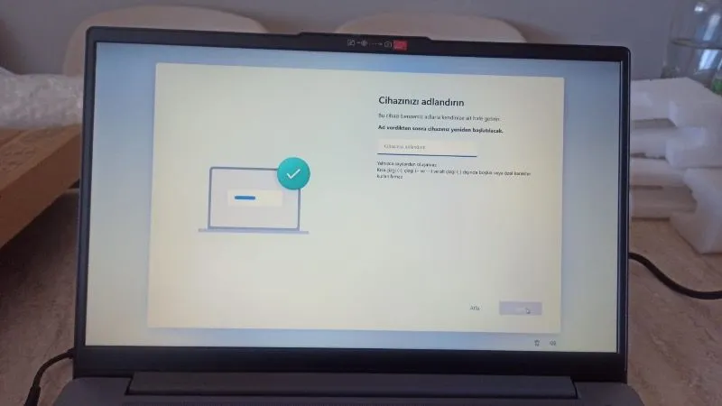 Lenovo Ideapad Slim 3 82X700G1TX Intel Core i3 1315U 8GB 512GB SSD 15.6inç Windows 11 Home