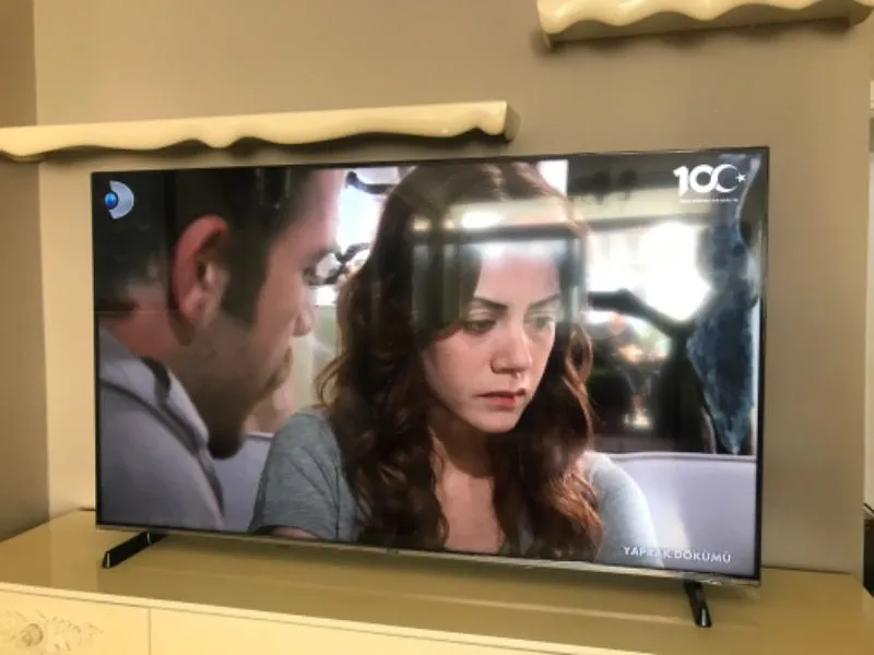 Vestel 50UA9631 50″ 127 Ekran Dahili Uydu Alıcılı 4K Ultra HD Smart LED TV