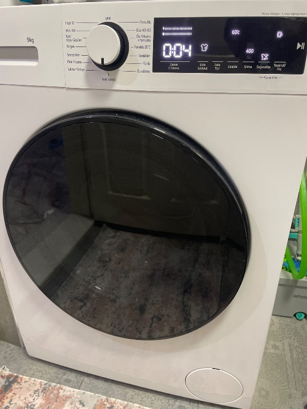 LG F4T2VYMEW 9 kg 1400 Devir Çamaşır Makinesi