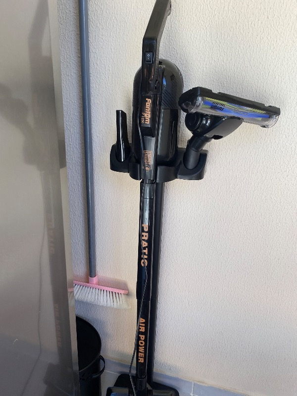 Fantom Pratic Aır Power P 1250 Siyah Torbasız Dönebilen Turbo Başlıklı Dikey Süpürge