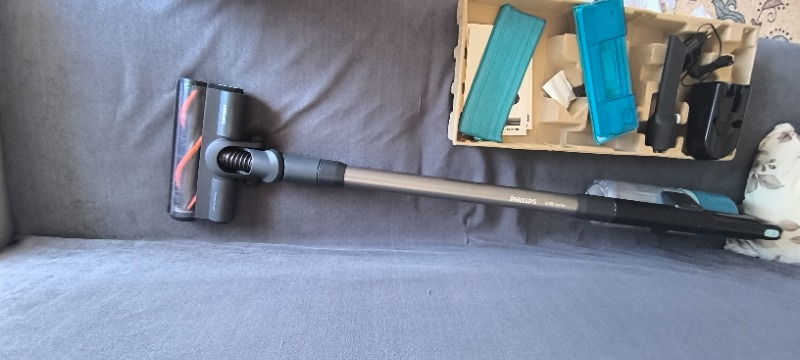 Philips 6000 Serisi Kablosuz Dikey Süpürge, PowerCyclone 11, Aqua Modül ile Kolay Mop, TriActive LED Başlık, 64 Dakika Kullanım, XC6553/01