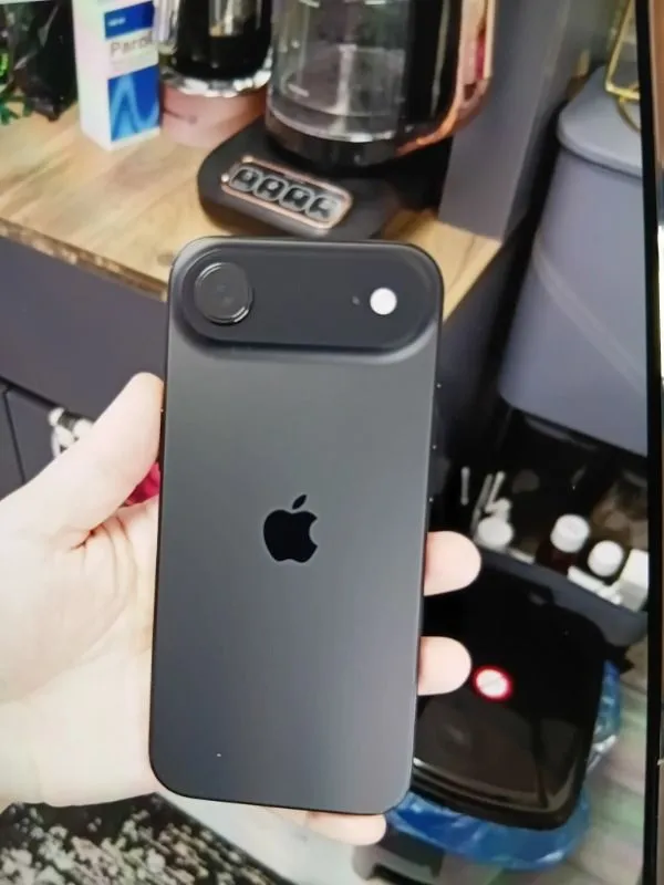 Apple iPhone Air