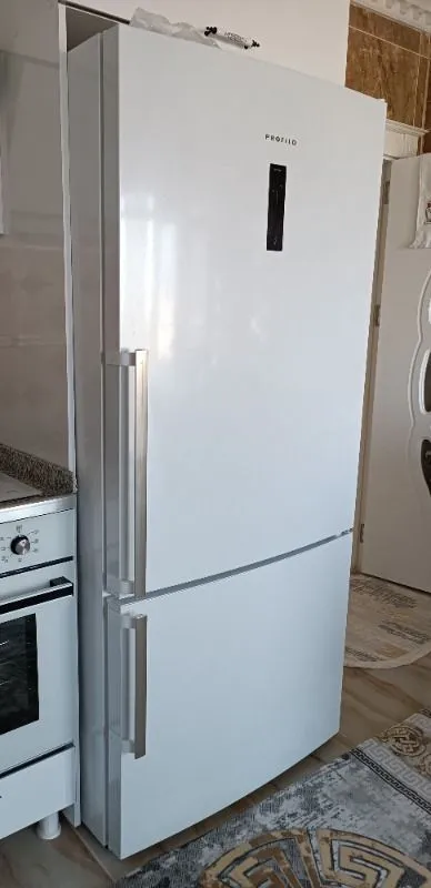 Profilo BD3086WECN E Enerji Sınıfı 631 Lt Çift Kapılı Buzdolabı No Frost Teknolojisi ile Geniş İç Hacim