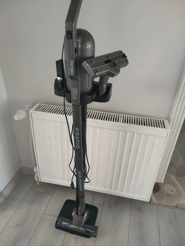 Fantom Pratic Aır Power P 1250 Antrasit Torbasız Dönebilen Turbo Başlıklı Dikey Süpürge