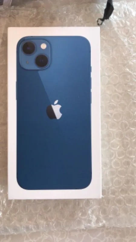 Apple iPhone 13