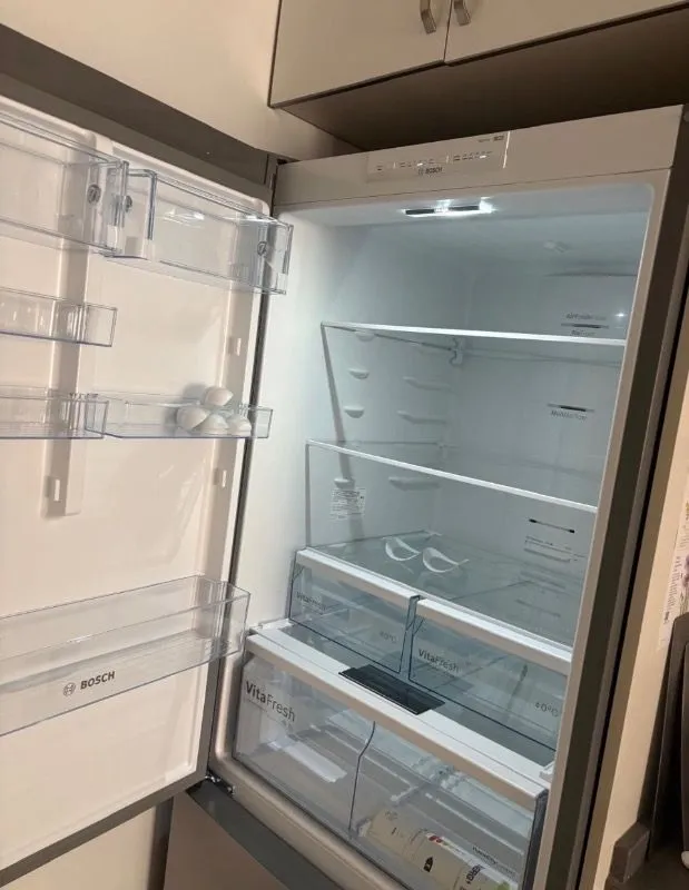 Bosch KGN76VIE0N 186 x 75 cm Kolay Temizlenebilir Inox No-Frost Alttan Donduruculu Buzdolabı