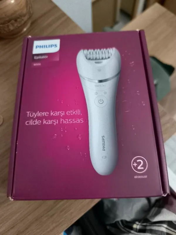 Philips BRE700/05 Kablosuz Epilatör Islak-Kuru Kullanım Özelliği ile Bacak Yüz Koltuk Altı Bikini Bölgesi İçin
