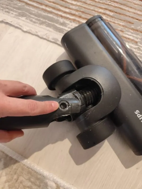 Philips 7000 Serisi AquaTrio Kablosuz Dikey Süpürge, Islak&Kuru Temizlik, Otomatik Temizleme ve Şarj İstasyonu, Kuru Süpürme Başlığı, XW7263/11