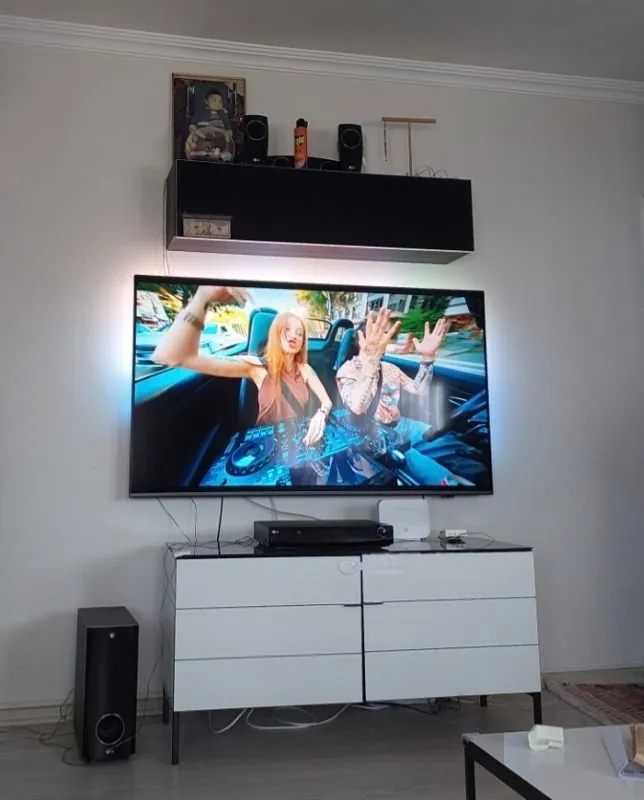 Philips The One 55PUS9000 55″ 140 Ekran Uydu Alıcılı 4K Ultra HD Smart Ambilight QLED TV