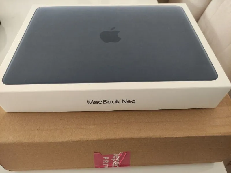 Apple MacBook Neo A18 Pro 8GB 512GB SSD macOS 13″ Taşınabilir Bilgisayar Indigo MHFG4TU/A