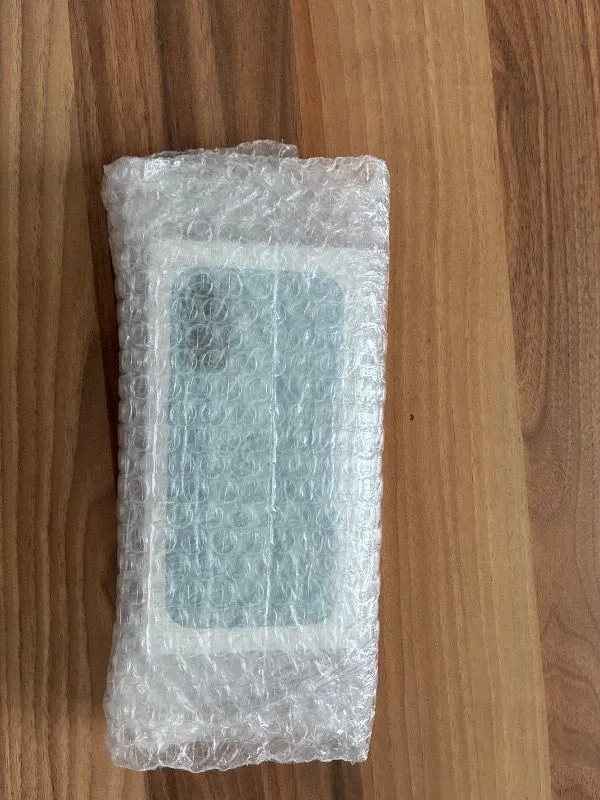 Apple iPhone 16