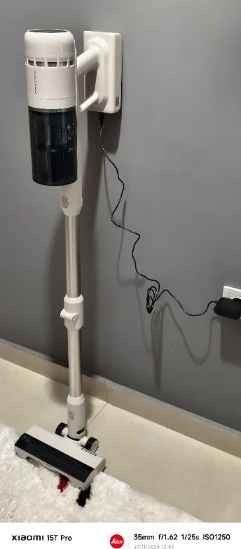 Roborock H60 Kablosuz Dikey Şarjlı Süpürge 250 Watt Turbo Başlık ve Hepa Filtre Özellikli