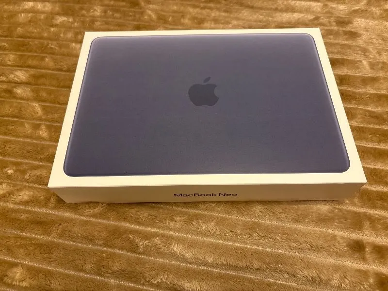 Apple MacBook Neo A18 Pro 8GB 512GB SSD macOS 13″ Taşınabilir Bilgisayar Indigo MHFG4TU/A