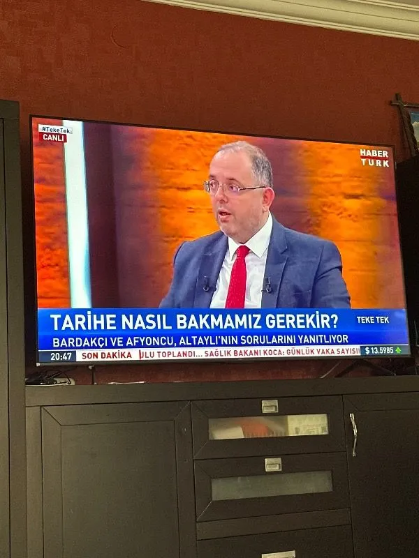 TCL 55P8K 55” 139 Ekran Uydu Alıcılı 4K Ultra HD QLED Google TV