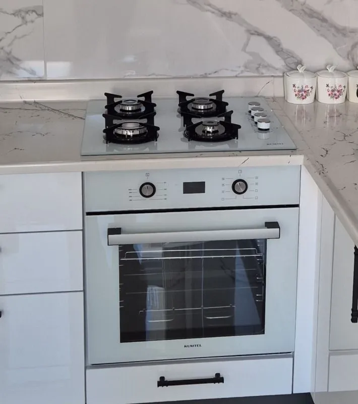 Kumtel Beyaz Ankastre Set (Fırın-Ocak) A+ Enerji Sınıfı 4 Ocak Gözlü Modern Tasarım