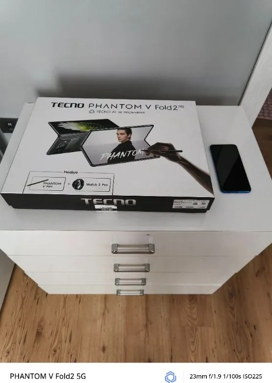 Tecno Phantom V Fold 2