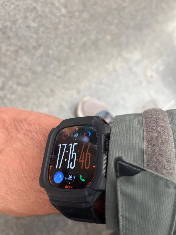 Apple Watch Ultra 3 Gps + Cellular, 49 mm Siyah Titanyum Kasa ve Siyah/kömür Trail loop – S/m