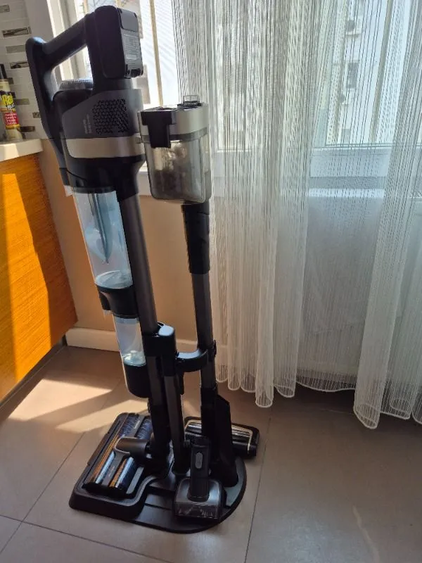 Philips 9000 Serisi AquaTrio Kablosuz Dikey Süpürge, Otomatik Temizleme ve Şarj İstasyonu​, AquaSpin Başlık, PowerCyclone Aqua, XW9463/11