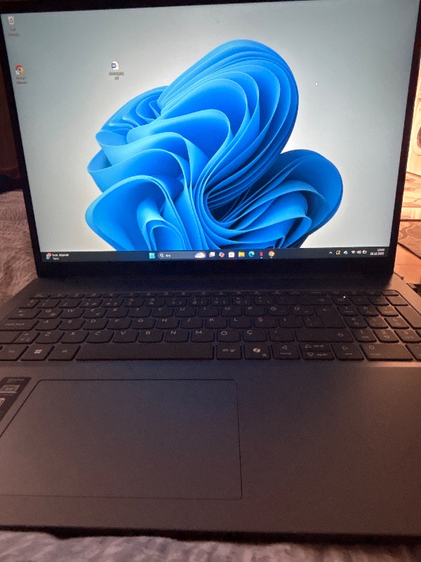 Lenovo Ideapad Slim 3 16IRH10 Intel Core i5 13420H 16GB DDR5 Ram 512 GB SSD 16” WUXGA IPS Panel Freedos Taşınabilir Bilgisayar 83K20073TR
