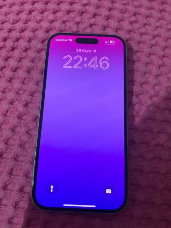 Apple iPhone 15