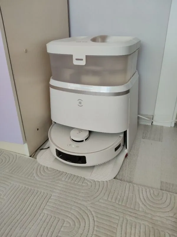ECOVACS DEEBOT T30 Omni Pro Robot Süpürge ve Paspas, 11.000 Pa Emiş Gücü, Otomatik Toz Boşaltma, Sıcak Hava ile Kurutma, 200 Dakikaya Kadar Çalışma , Evcil Hayvan Tüyleri ve Halılar İçin Temizlik