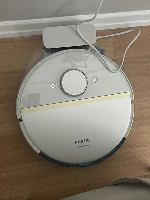 Philips 7000 Serisi HomeRun Aqua Islak Kuru Robot Süpürge, Sarj İstasyonlu, XU7000/02