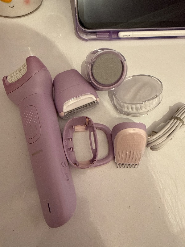 Philips 9000 Serisi Kablosuz Epilatör Mor Renkli Yıkanabilir Başlık ile Islak ve Kuru Kullanım