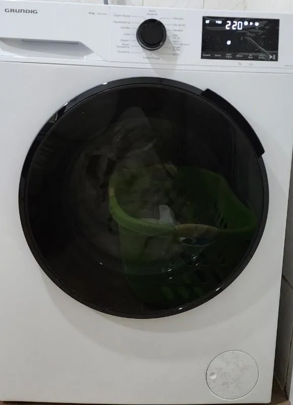 Grundig GNWM 91613 RS 9 kg 1000 Devir Çamaşır Makinesi Beyaz Renk Enerji Sınıfı A