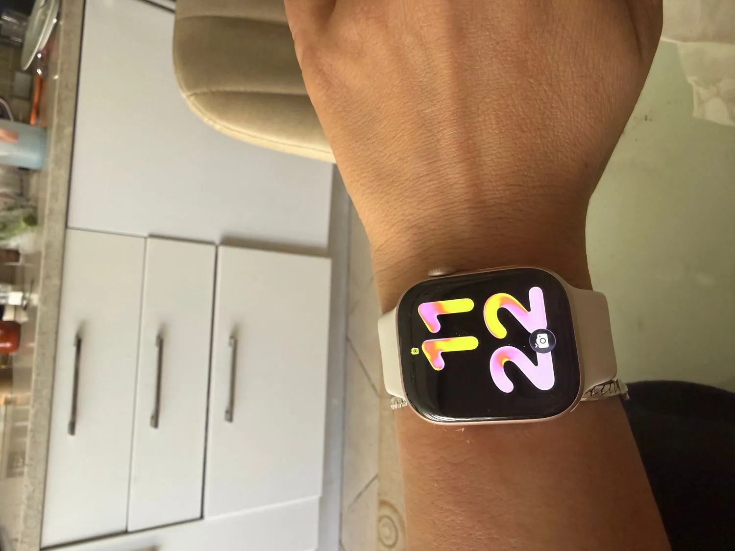 Apple Watch Series 11 Gps, 42 mm Alüminyum kasa ve Siyah Spor kordon – m/l