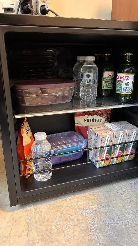 KUMTEL HMB-60 44 L Cam Kapılı Mini Buzdolabı (Minibar)