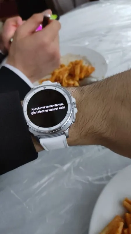 Samsung Galaxy Watch8 Classic SM-L500NZWATUR 2 GB Ram ile Sağlık Takibi ve Bluetooth Bağlantısı
