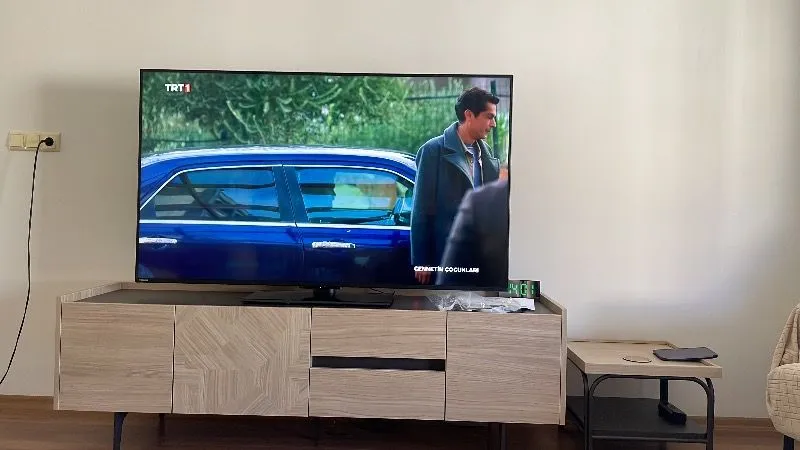 Toshiba 65UV3463DT 65” 164 Ekran Uydu Alıcılı 4K Ultra HD VİDAA Smart LED TV