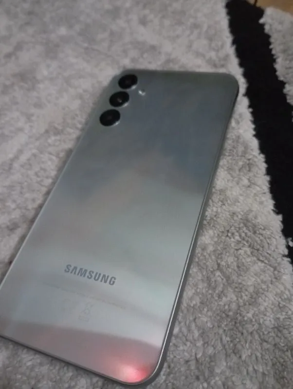 Samsung Galaxy A24
