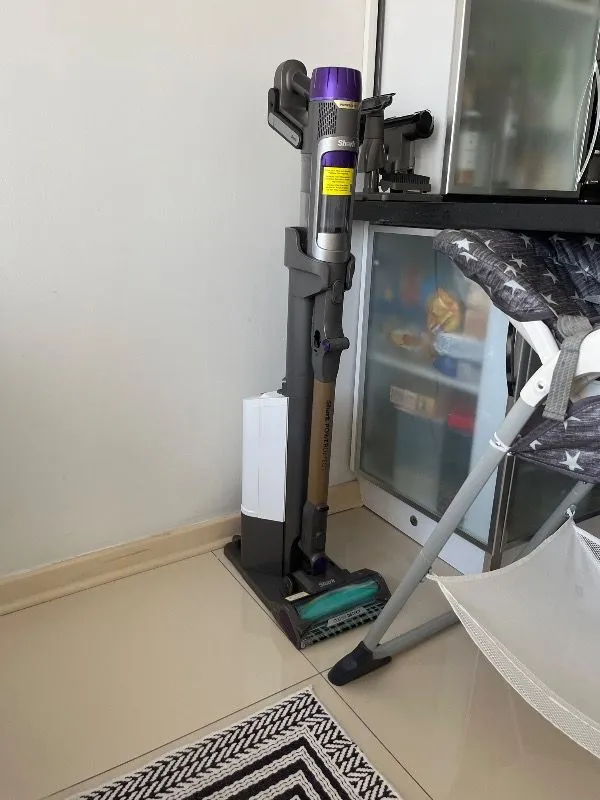 Shark Powerdetect Clean&empty Pet Başlıklı Şarjlı Dikey Süpürge
