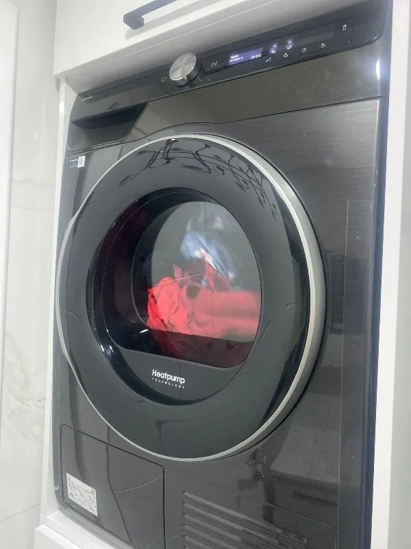 Samsung 9 kg A+++ Isı Pompalı Siyah Çamaşır Kurutma Makinesi Çocuk Kilidi Özelliğiyle