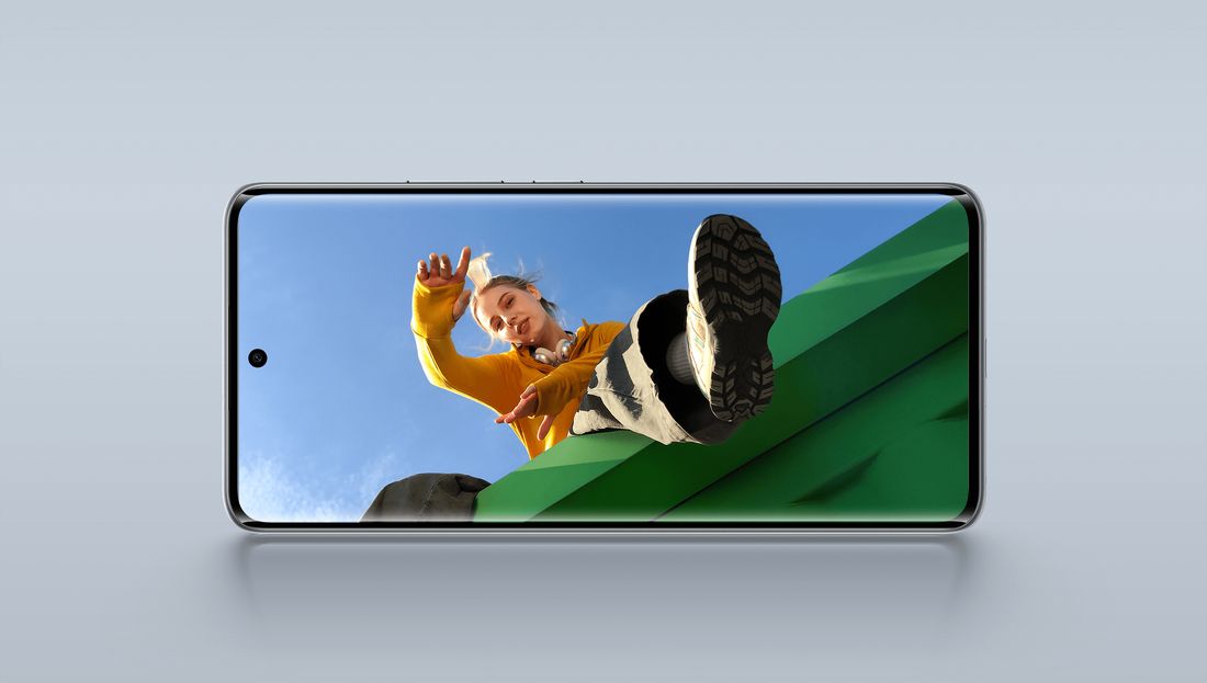 POCO M8